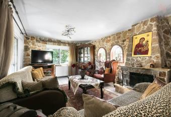 Roadhouse, Nilie Hospitality MGMT has Balcony rooms