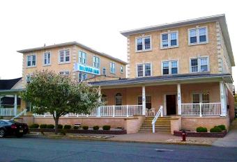 The Belmar Inn has Balcony rooms