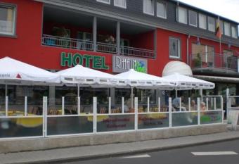 Hotel Rhein INN allows 18 year olds to book a room