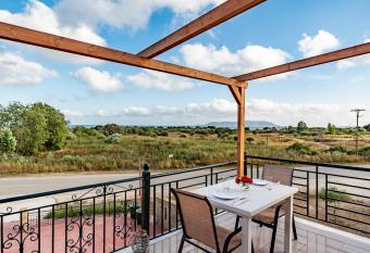 Donna Dorato has Balcony rooms