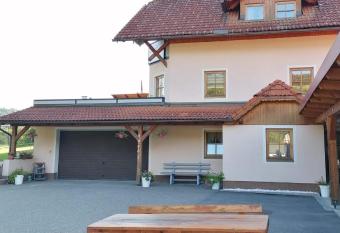 Ferienwohnung Familie Pichler has Balcony rooms