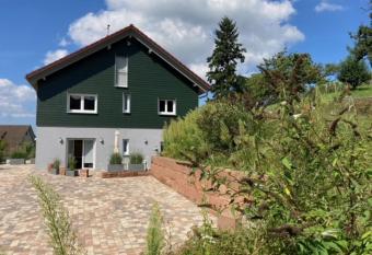 Ferienwohnungen Schwarzwaldzauber allows 18 year olds to book a room