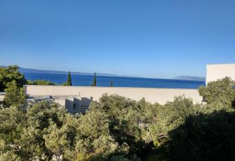 Apartman Vinka has Balcony rooms