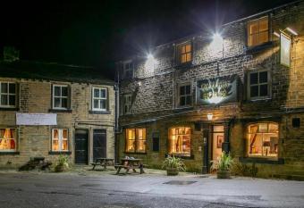 The White Horse Inn allows 18 year olds to book a room