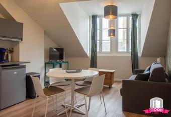 Le Haut du Bannier * T2 * Hyper Centre * Wifi * allows 18 year olds to book a room