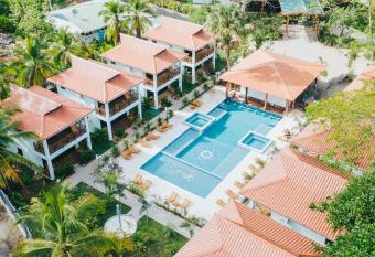 Bungalows Punta Uva Inn allows 18 year olds to book a room