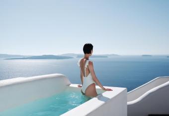 Abyss allows 18 year olds to book a room