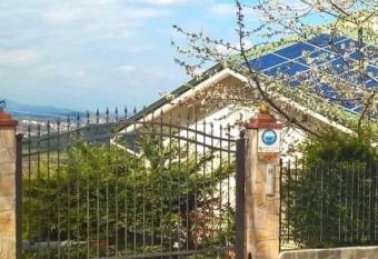 Tetto Verde house has Balcony rooms