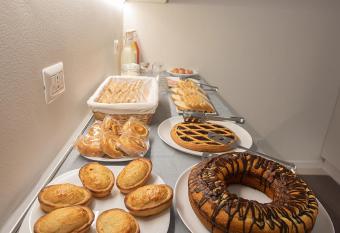 Dolcirive B&B - Porto Cesareo has rooms with a private hot tub