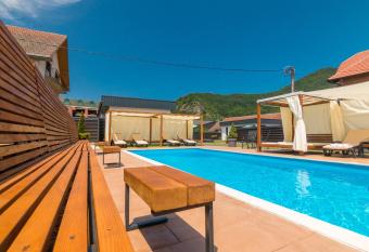 Drina Resort has Balcony rooms