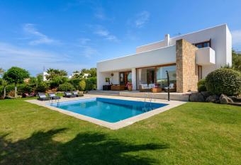 Can Rin has Balcony rooms