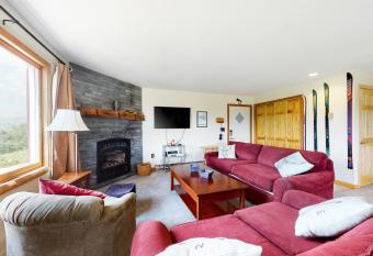 Summit Vista Views has Balcony rooms