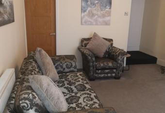 Ty Dre Town House allows 18 year olds to book a room