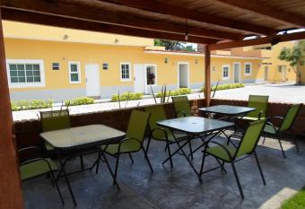 Hotel Montroi City allows 18 year olds to book a room