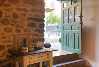 El Rollo has Balcony rooms