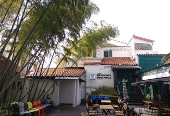 Backpacker s Home allows 18 year olds to book a room