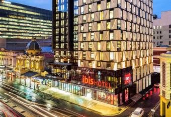 ibis Adelaide allows 18 year olds to book a room