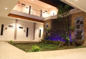 Mojokerto Classic Homestay allows 18 year olds to book a room