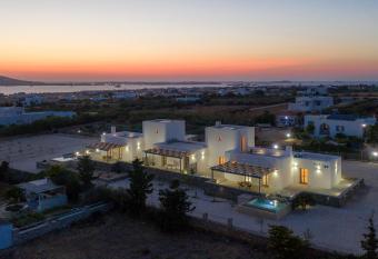 Bluebell Resort Villa SUNRISE has Balcony rooms