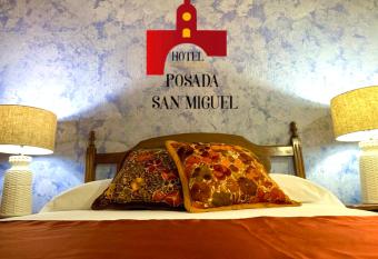 Hotel Posada San Miguel has Balcony rooms