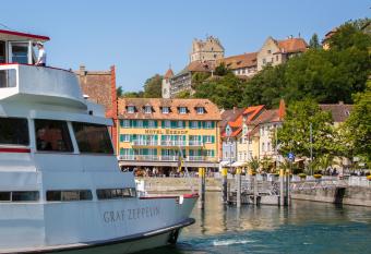 Hotel & G  stehaus Seehof allows 18 year olds to book a room