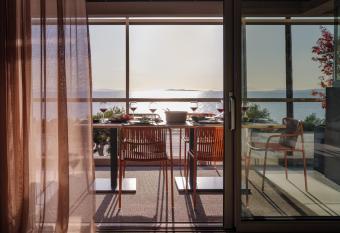 3 Olive Trees allows 18 year olds to book a room