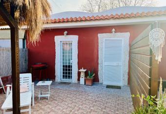 Casa F   allows 18 year olds to book a room