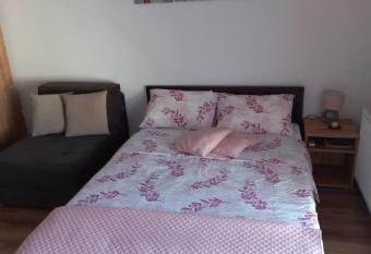 Apartman Moka has Balcony rooms