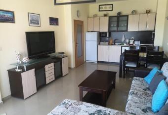 Apartament Gradina has Balcony rooms