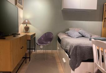 The Seaside Apartment allows 18 year olds to book a room