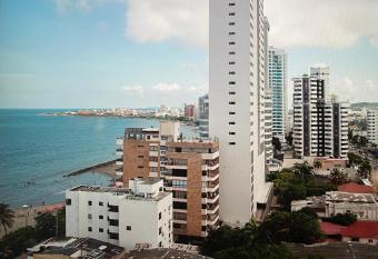 III NICE 2 BEDROOM APARTMENT Bocagrande allows 18 year olds to book a room