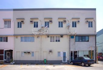 OYO 793 Dg Budget Hotel Salem allows 18 year olds to book a room