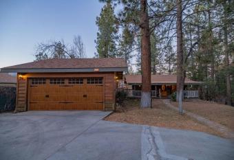 Big Wood Pines allows 18 year olds to book a room