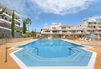 Apartamento Parque Lotos has Balcony rooms