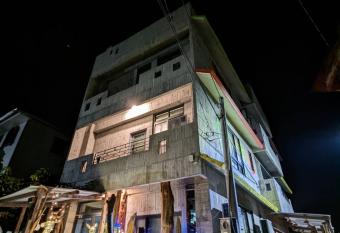       -      79 has Balcony rooms