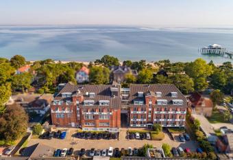Country Hotel Timmendorfer Strand allows 18 year olds to book a room