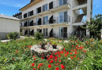 Casa Roman II by the sea has Balcony rooms