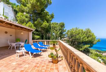 Casa Bach has Balcony rooms