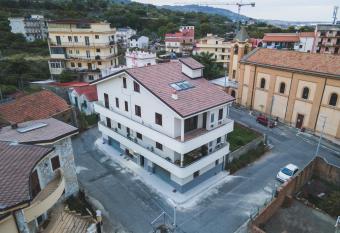 Ulivo Design b&b has Balcony rooms