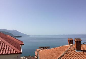 Villa Marto allows 18 year olds to book a room