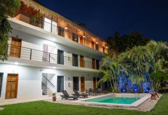 Hotel Makech allows 18 year olds to book a room