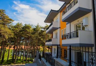 Korca Apartments has Balcony rooms
