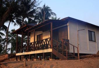 Aldea Suncunu playa y alberca privada en Tuxpan has Balcony rooms