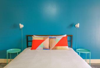 Samesun San Francisco has Balcony rooms