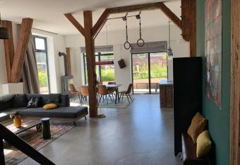 Altes Zeughaus has Balcony rooms