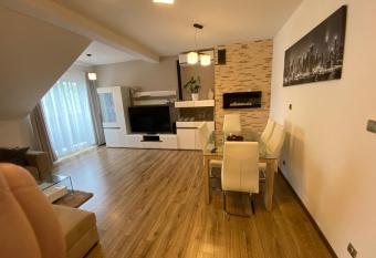 Apartament Premium Skawina allows 18 year olds to book a room