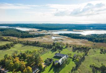 Pilguse Residency has Balcony rooms