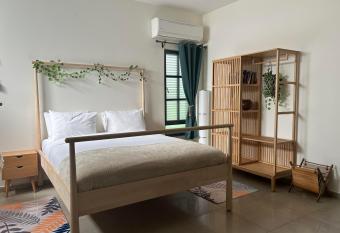 ELRON - Golan Heights allows 18 year olds to book a room