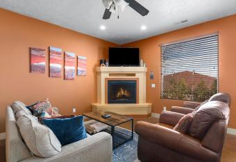 3415 South Village Loop has Balcony rooms