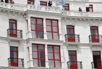 LATROUPE La Granja has Balcony rooms